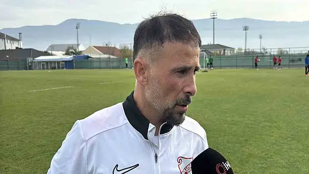 Boluspor Teknik Direktörü Arslan: Ayaklarımız yere sağlam basıyor