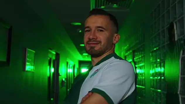 Bursaspor'un 6. transferi Talha Yünkuş oldu