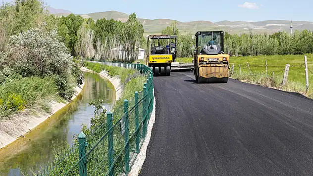 Büyükşehir asfalt çalışmalarını başlattı