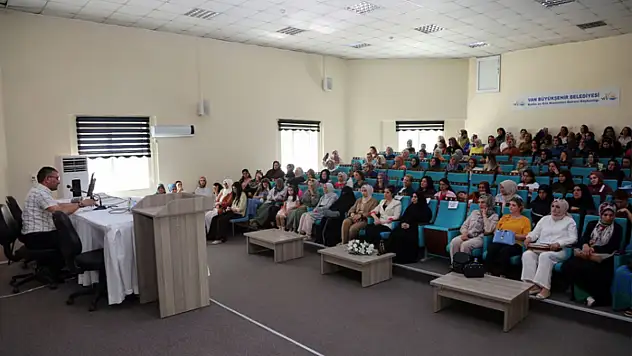 Büyükşehir'den ADEM personellerine yönelik 'iş ahlakı' semineri