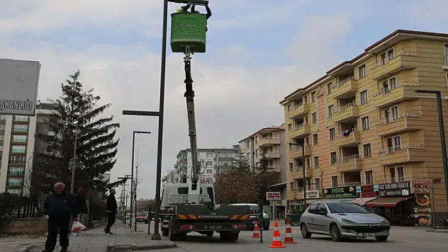 Büyükşehir'den, dekoratif sokak lambalarına bakım ve onarım