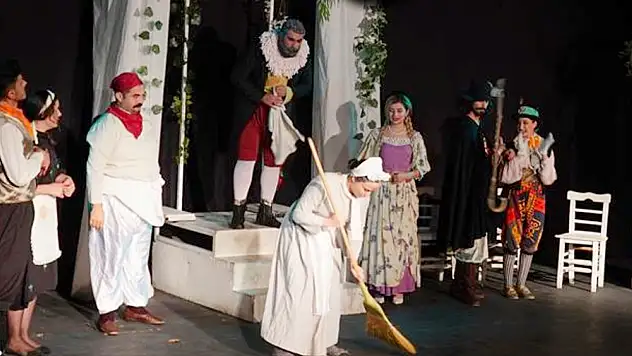 Büyükşehir'den ücretsiz tiyatro etkinliği