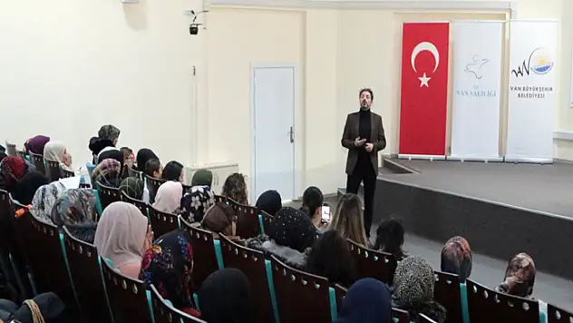 Büyükşehir'den yaşlılara saygı haftası etkinliği
