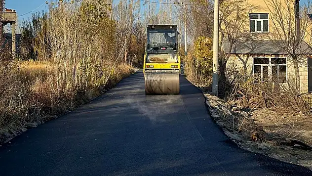 Büyükşehir Dereağzı Mahalle yolunu asfaltladı