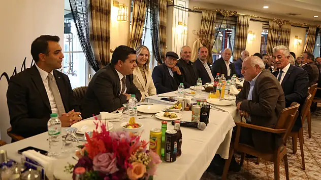 Büyükşehir muhtarları ağırladı