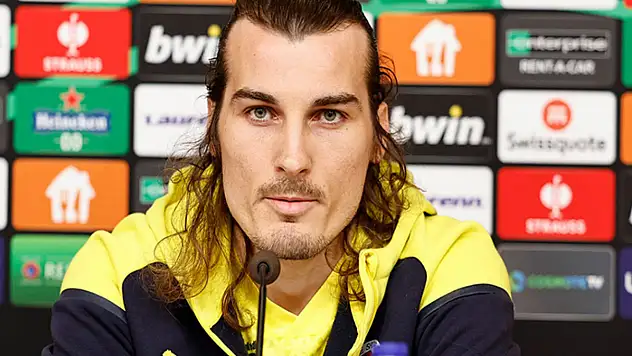 Çağlar Söyüncü, resmen Fenerbahçe'de