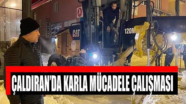 Çaldıran'da karla mücadele çalışması