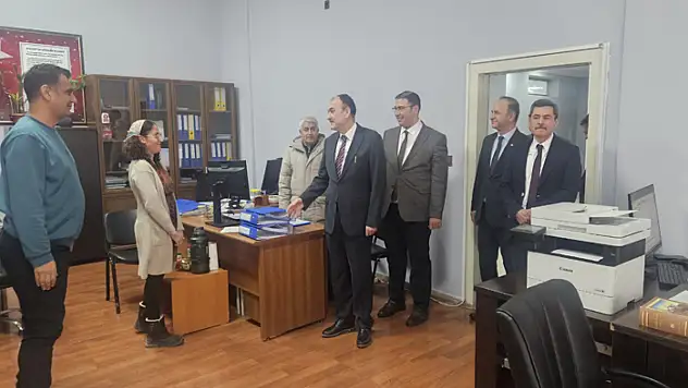 Çandıroğlu, Edremit'te eğitim çalışmalarını değerlendirdi