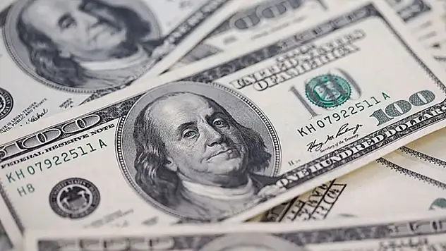 Cari denge 407 milyon dolar fazla verdi