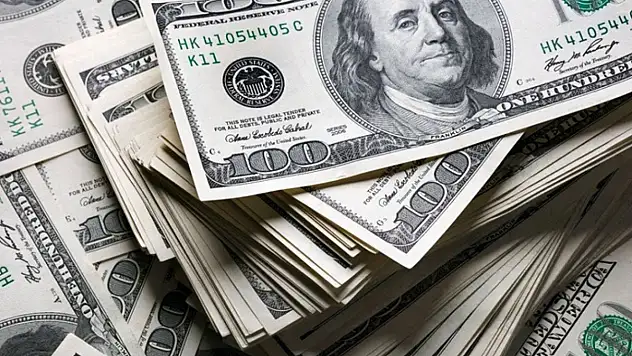 Cari denge Şubat ayında 3,27 milyar dolar açık verdi