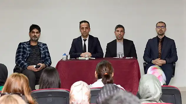 Çatak'ta 'Motivasyon ve Mesleki Rehberlik' toplantısı