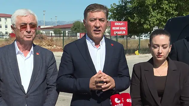 CHP'li Murat Emir, Muhittin Böcek'i ziyaret etti