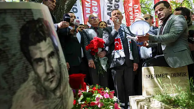 CHP Lideri Özel: Herkes görüşmeyle ilgili kendine ait kısımlar hakkında bilgi verebilir