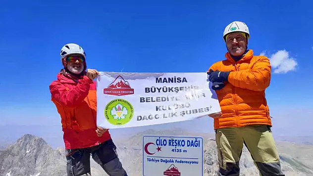Cilo Reşko Dağı zirve tırmanışı başarı ile tamamlandı