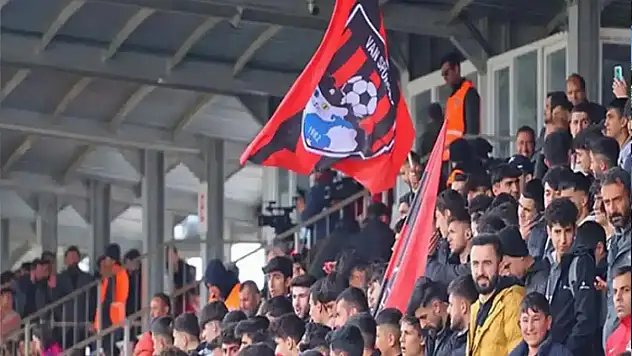 Çirkin ve kötü tezahüratın bedeli Vanspor'a 200 bin TL