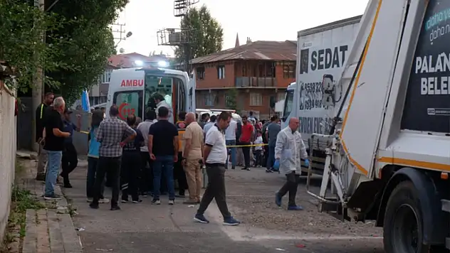 Çöp kamyonunun çarptığı çocuk öldü