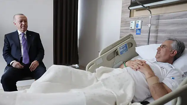 Cumhurbaşkanı Erdoğan'dan Yalçın'a geçmiş olsun ziyareti