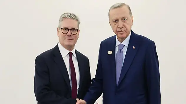 Cumhurbaşkanı Erdoğan, İngiltere Başbakanı Starmer ile görüştü
