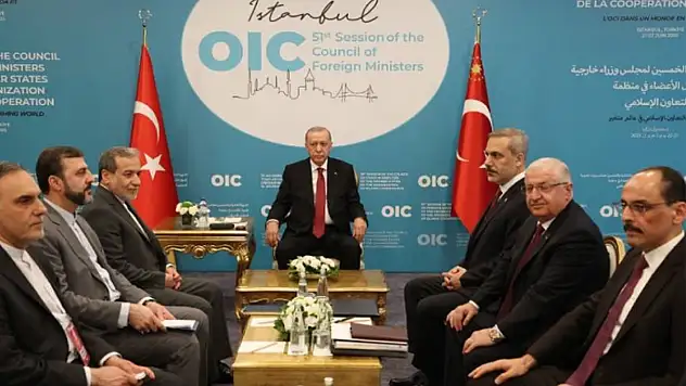 Cumhurbaşkanı Erdoğan, İran Dışişleri Bakanı Abbas Arakçi'yi kabul etti