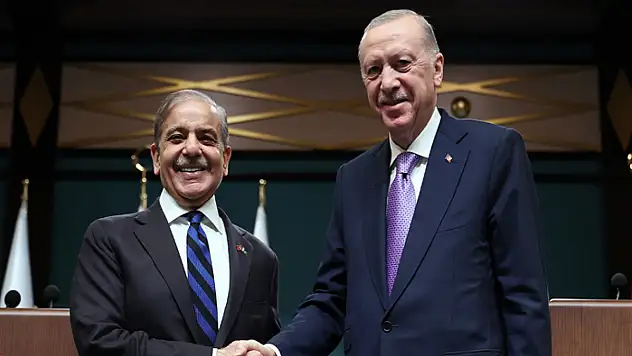 Cumhurbaşkanı Erdoğan, Pakistan Başbakanı Şerif ile telefonda görüştü