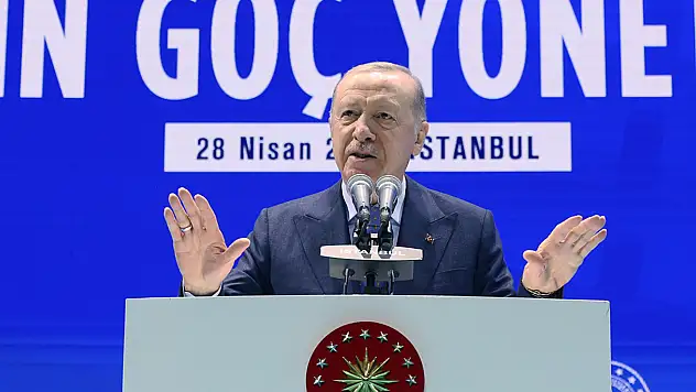 Cumhurbaşkanı Erdoğan: 'Türkiye'de toplam 4 milyon 33 bin göçmen var'