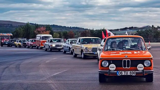 Cumhuriyet Rallisi'nde kazanan dostluk oldu