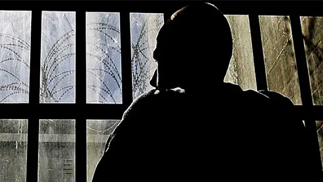 Depremde firar eden mahkum yakalandı