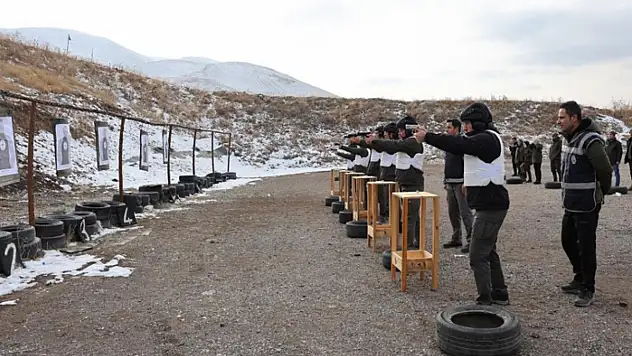 DKMP personeline silah kullanımı eğitimi