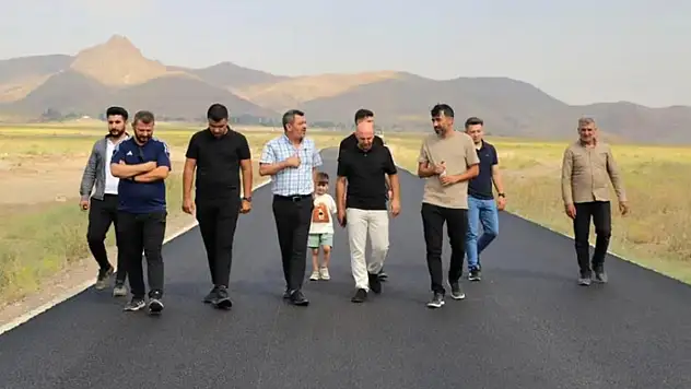Doğubayazıt'ta 17 milyonluk yol yatırımı