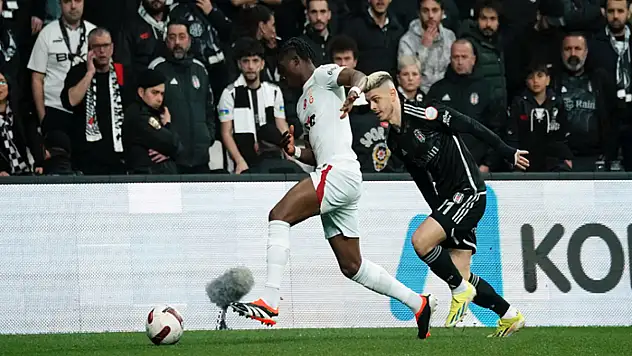 Dolmabahçe'de kazanan Galatasaray! Aslan, liderliği bırakmadı