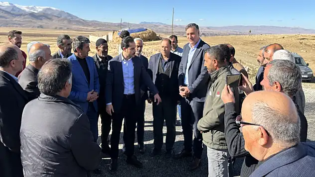 Doluçıkın Mahallesinde asfaltı tamamlanan yol hizmete açıldı