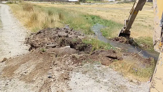Düvenci mahallesi'nde büz döşeme çalışmasını tamamladı