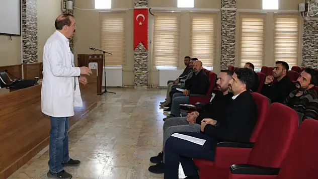 Edremit Belediyesi çalışanlarına ilkyardım eğitimi