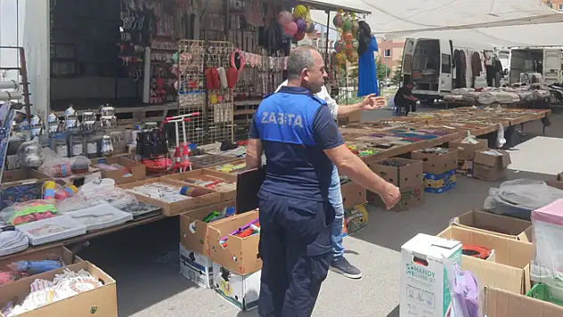 Edremit Belediyesi'nden semt pazarlarına sıkı denetim