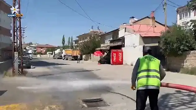 Edremit'in yolları parıldıyor