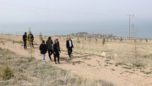 Edremit'te yeşil alan çalışmaları