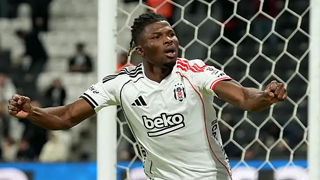 El Bilal Toure gollerine devam ediyor