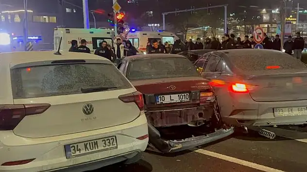 Elazığ'da zincirleme trafik kazası: 2 yaralı