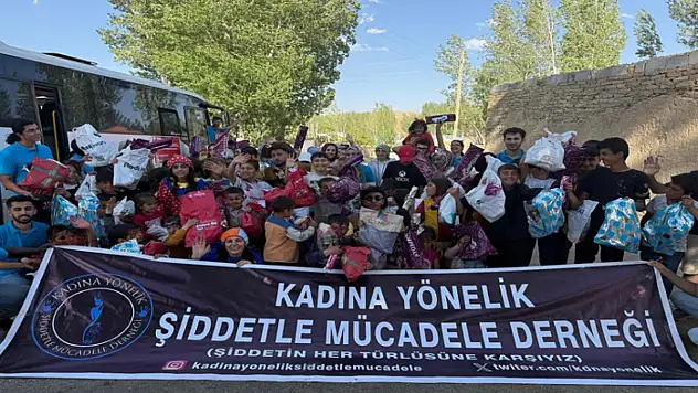 Elazığ'dan Van'a anlamlı etkinlik