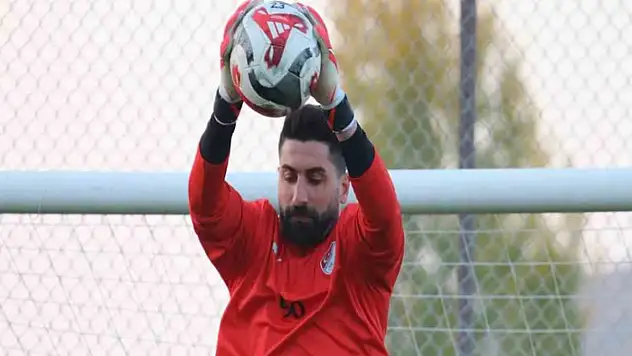 Elazığspor'da kaleci Muammer'e kulüp bulması için izin verildi