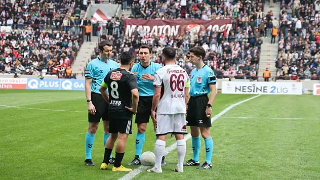 Elazığspor hakem hatalarına tepki gösterdi