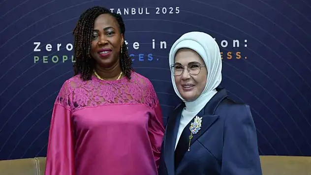 Emine Erdoğan, Sierra Leone Cumhurbaşkanı'nın eşi Fatima Maada Bio ile görüştü