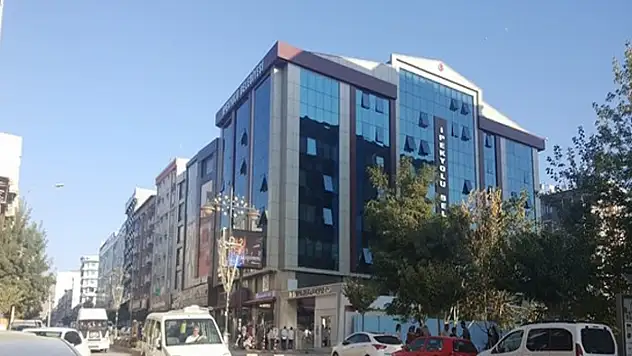 Emlak vergisi ikinci taksidi ödemeleri için İpekyolu Belediyesi cumartesi günü açık