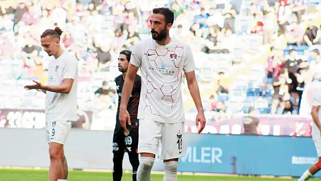 Emre Öztürk Vanspor'dan ayrıldı