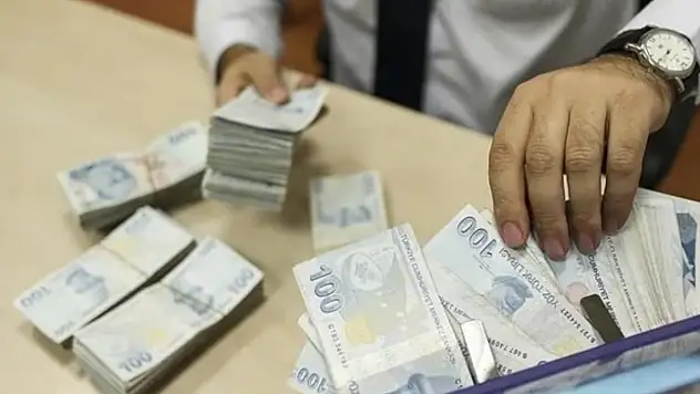 En düşük emekli maaşı teklifi Meclis Komisyonu'nda kabul edildi