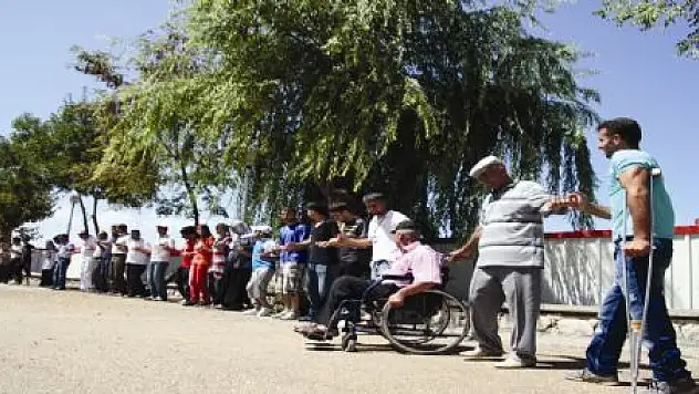 150 ENGELLİ VAN'DA BULUŞTU