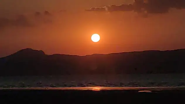 Erçek Gölü'nde muhteşem gün batımı