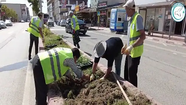 Erciş Belediyesi'nden mahallelerde temizlik çalışması