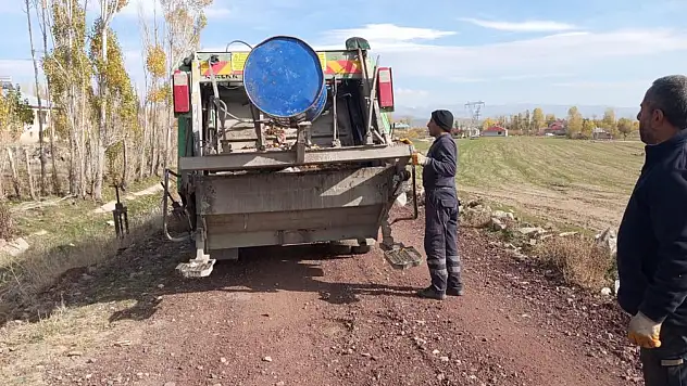 Erciş Belediyesi'nden temizlik çalışması