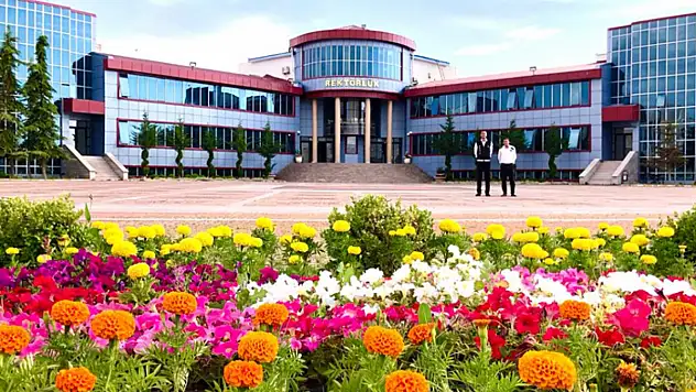 Erciş İşletme Fakültesi ve MYO bakıma alınıyor